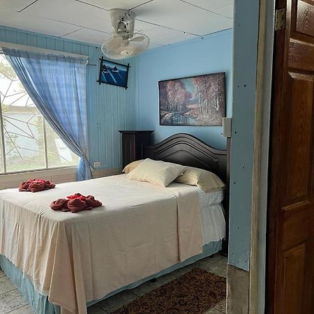 Hotel Margarita Sierpe Екстер'єр фото