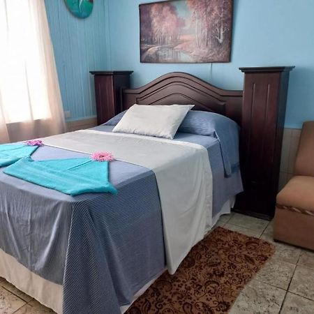 Hotel Margarita Sierpe Екстер'єр фото